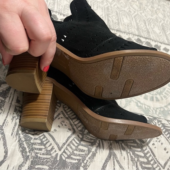 Fergalicious heels - Picture 3 of 4